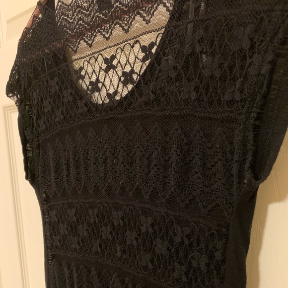 Forever 21 Medium lace back jeweled shirt - Picture 10 of 10